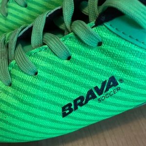 Boys Brava Soccer Cleats